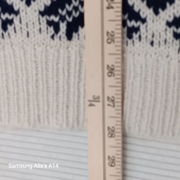 Aerie Womens Size Large Multicolor Sweater Nordic Snowflakes Christmas Pullover - Picture 8 of 11